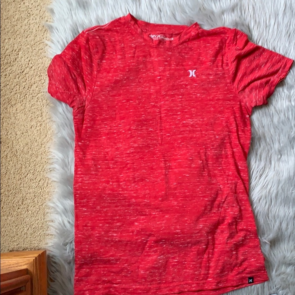 Hurley t-shirt